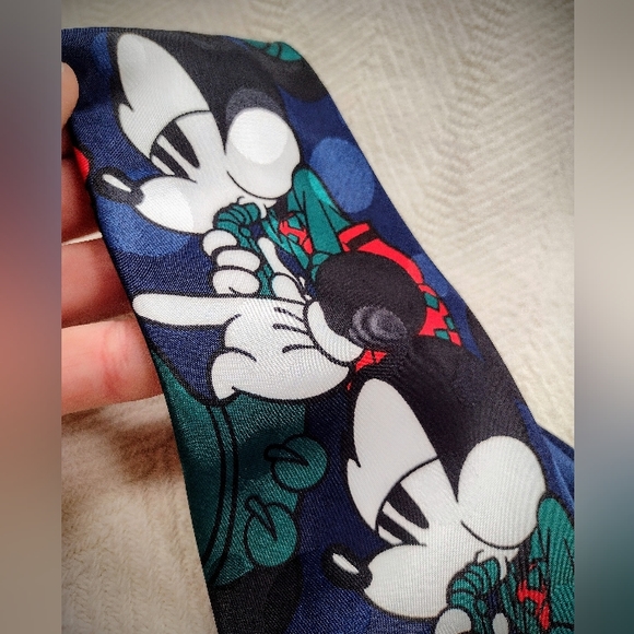 Vintage Disney Mickey Mouse Necktie by Cervantes, Perfect Condition Like New! - Picture 2 of 6